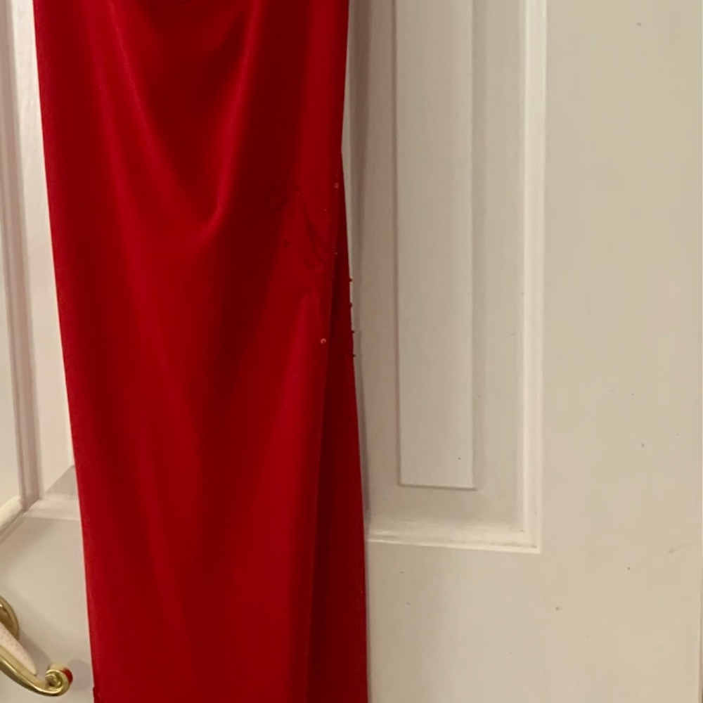 Red sequence pattern long evening dress - Picture 3 of 8